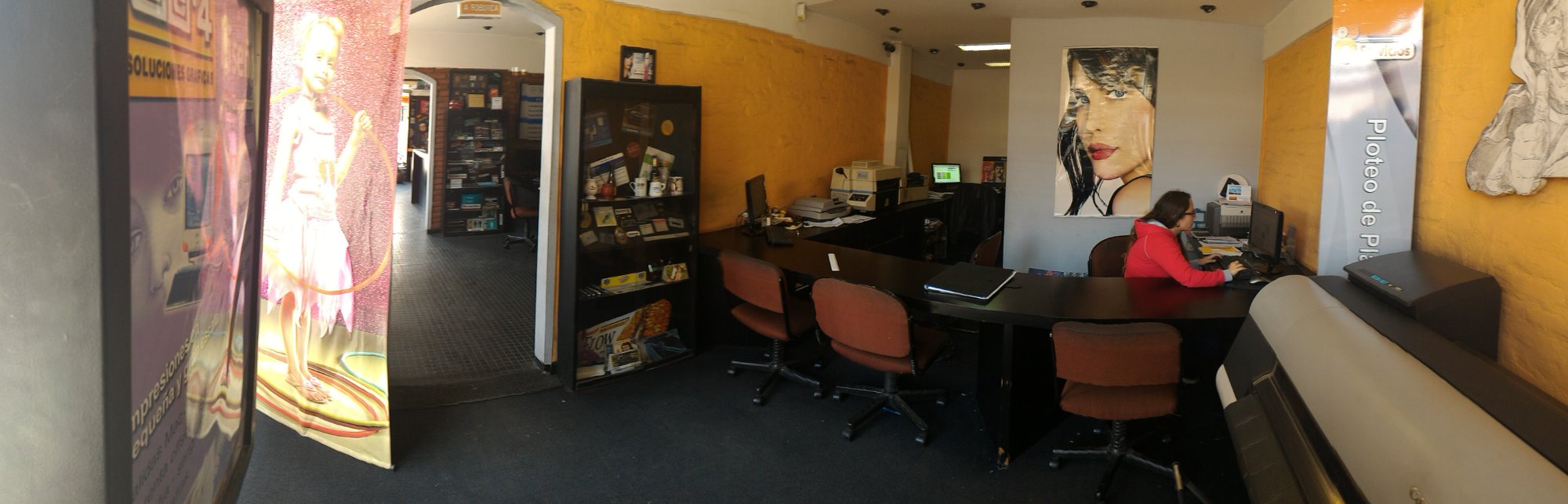 Interior del local Gráfica 4